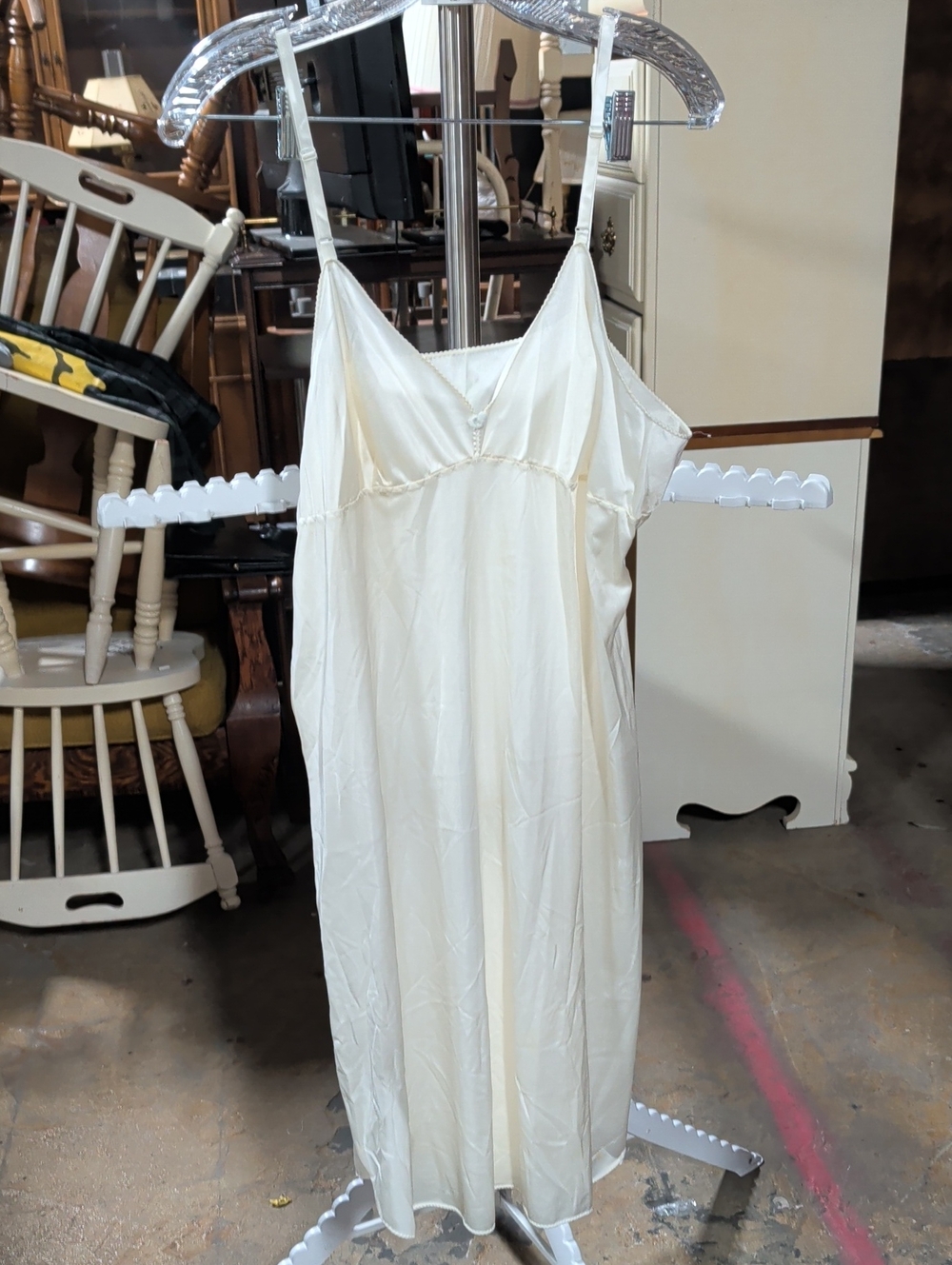 Vintage 70s Montgomery Ward Ivory Nylon Full Slip Midi Dress Size 40